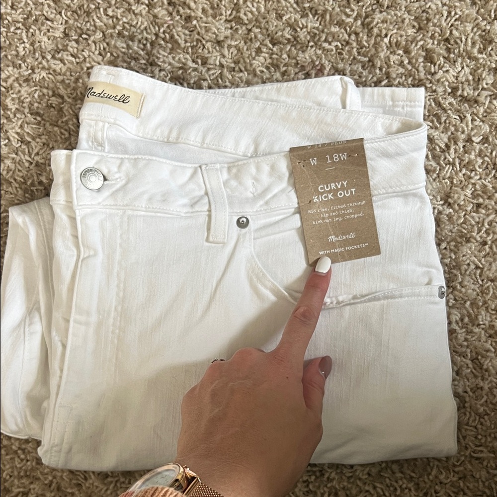 Madewell White Curvy Kick Out Jeans